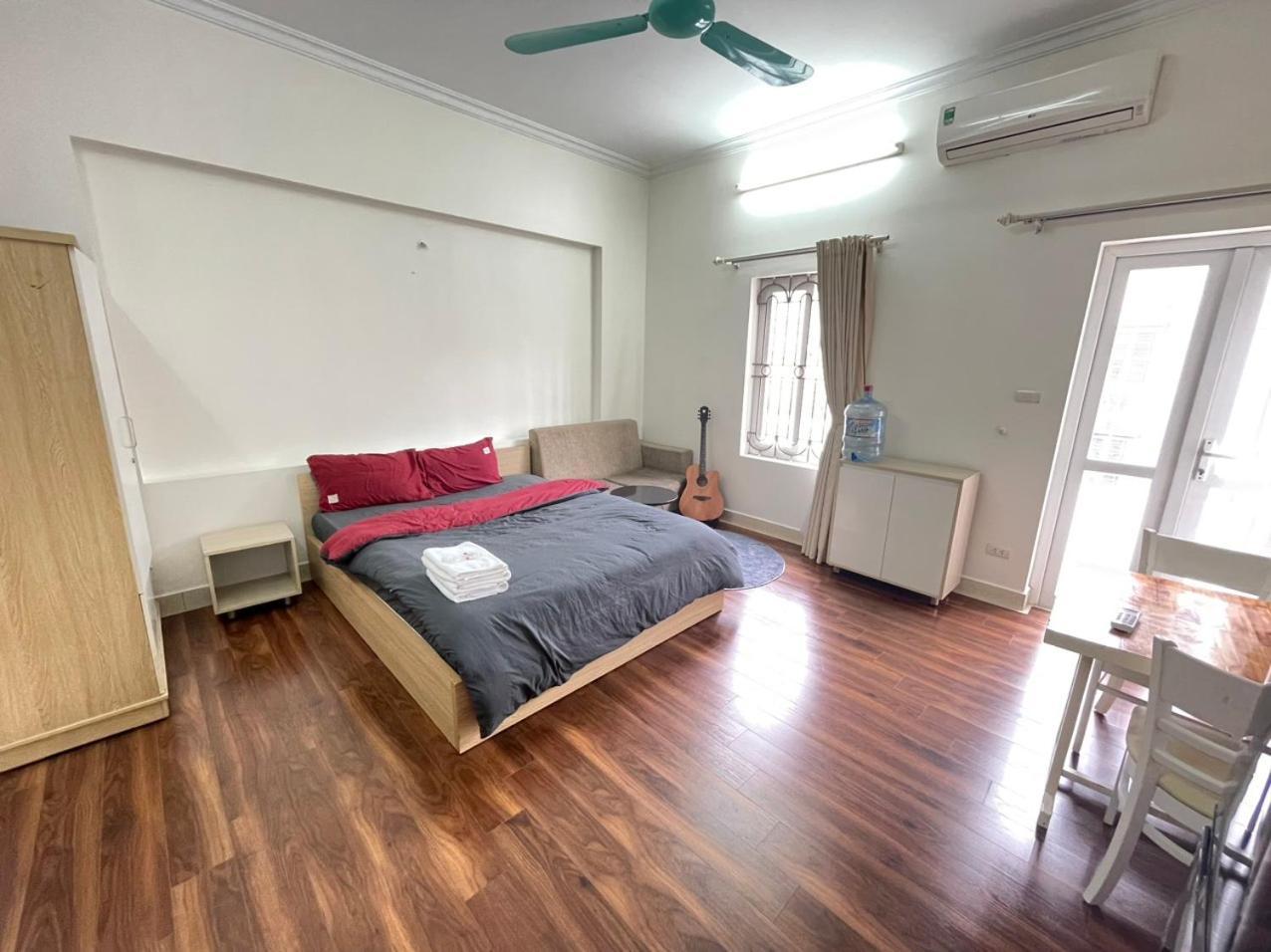 1342 Chilling Sudio Trinh Cong Son Clode Ho Tay Vs Lotte Mail Appartement Hanoï